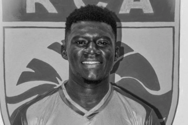 В Кот-д'Ивуаре 21-летний футболист умер во время игры